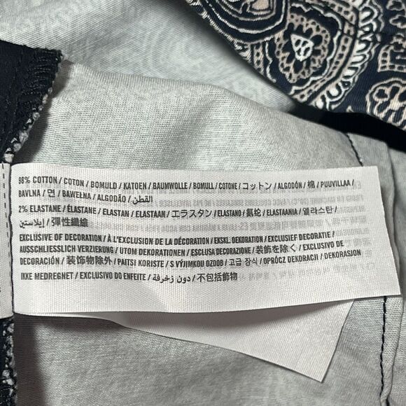 Hollister Skirt Womens Size 1 Navy Blue & White Mini Whimsical Print Pockets - Picture 10 of 11